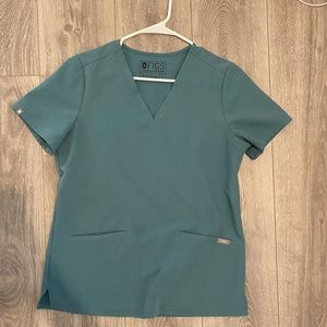 Figs Casma 3 pocket scrub top